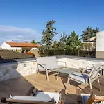 Villa Elios - 100m To Beach, Heated Pool Chaniotis