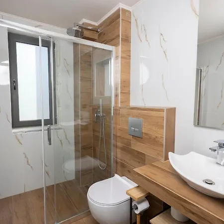 Villa Elios - 100m To Beach, Heated Pool