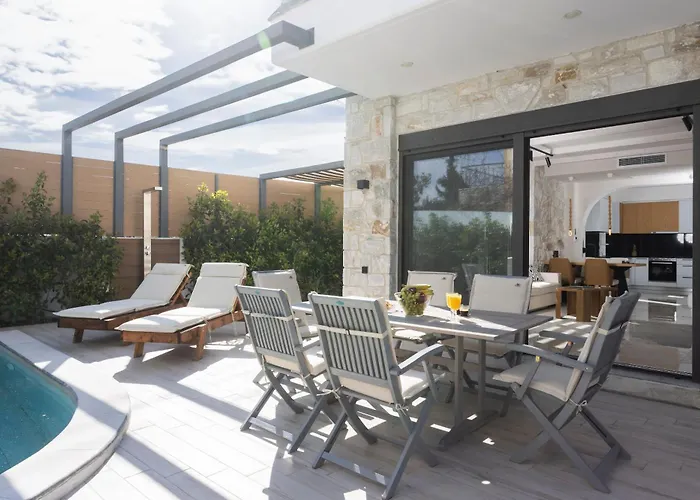 Elios - 100m To Beach, Private Pool Villa Hanioti