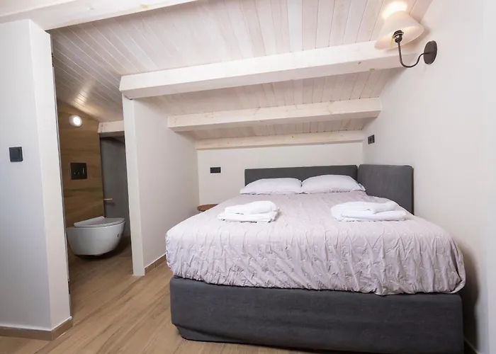 Elios - 100m To Beach, Private Pool Villa *