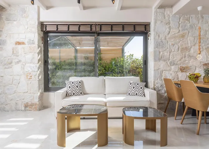 Elios - 100m To Beach, Private Pool Villa