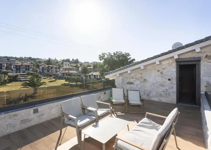 Elios - 100m To Beach, Private Pool Hanioti