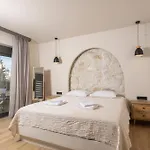 Villa Elios - 100m To Beach, Heated Pool Hanioti
