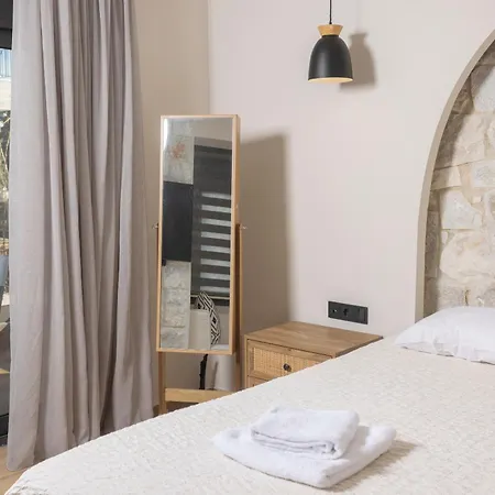 Elios - 100m To Beach, Heated Pool *