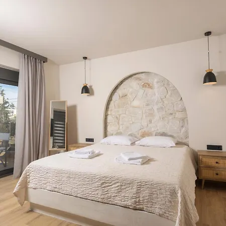 Villa Elios - 100m To Beach, Private Pool Chaniotis